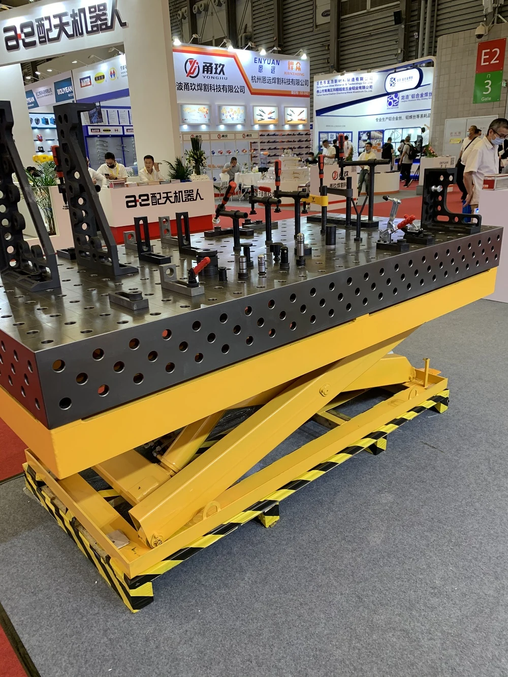 Hydraulic-Lift-Welding-Table-5.webp