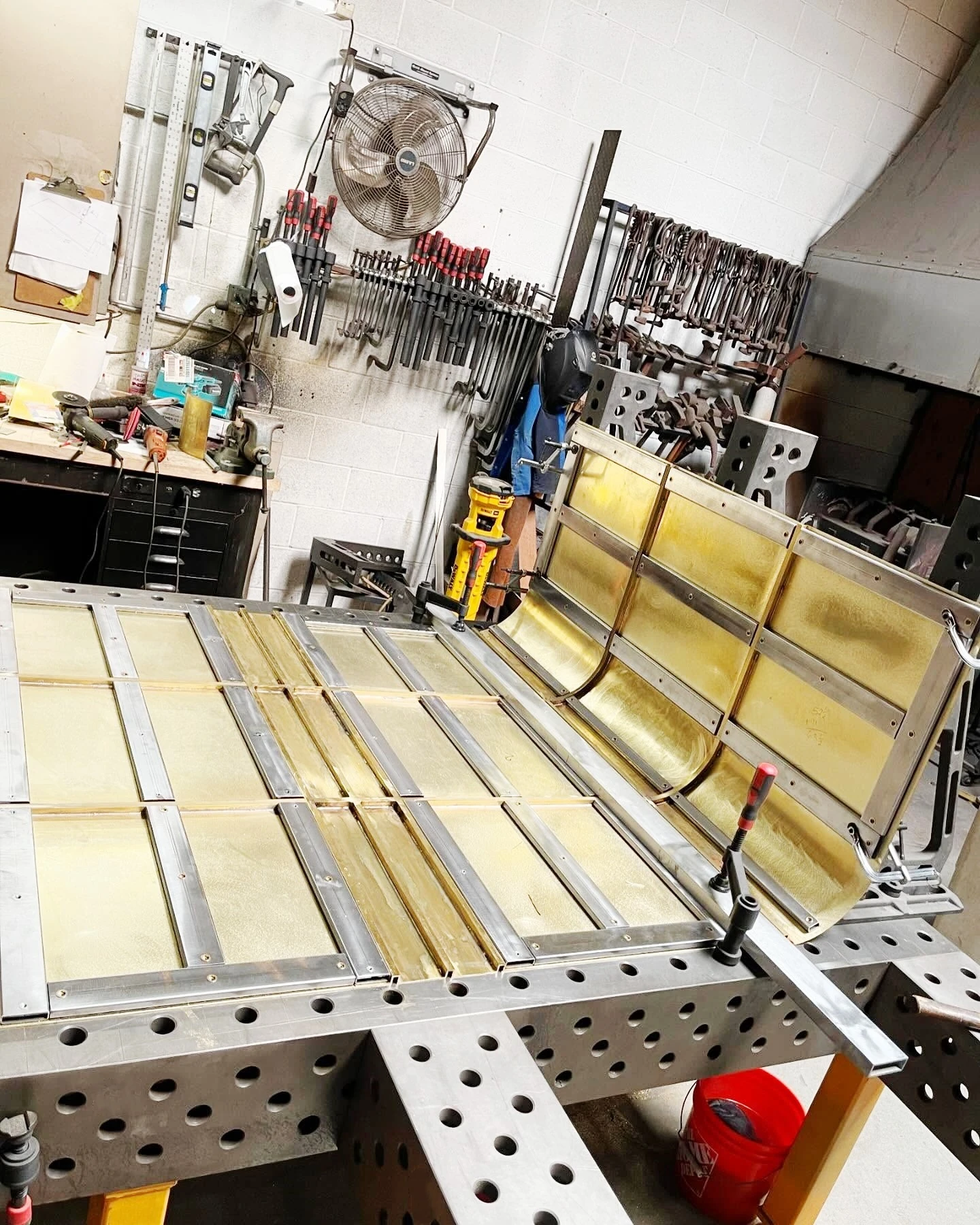 custom-welding-fixture-table.webp