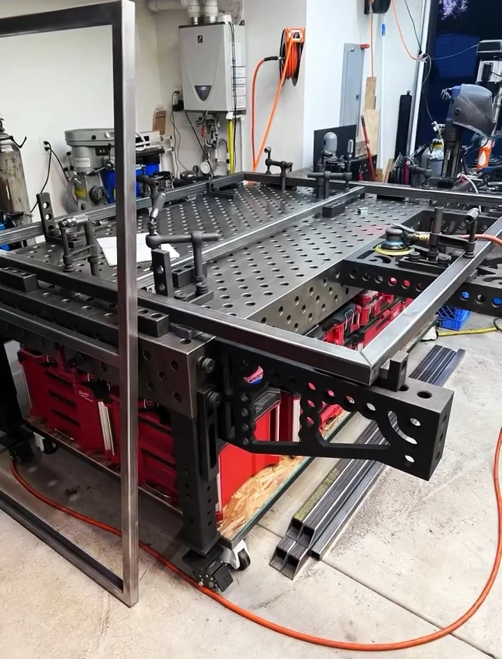 welding-frame-fixture-table.webp