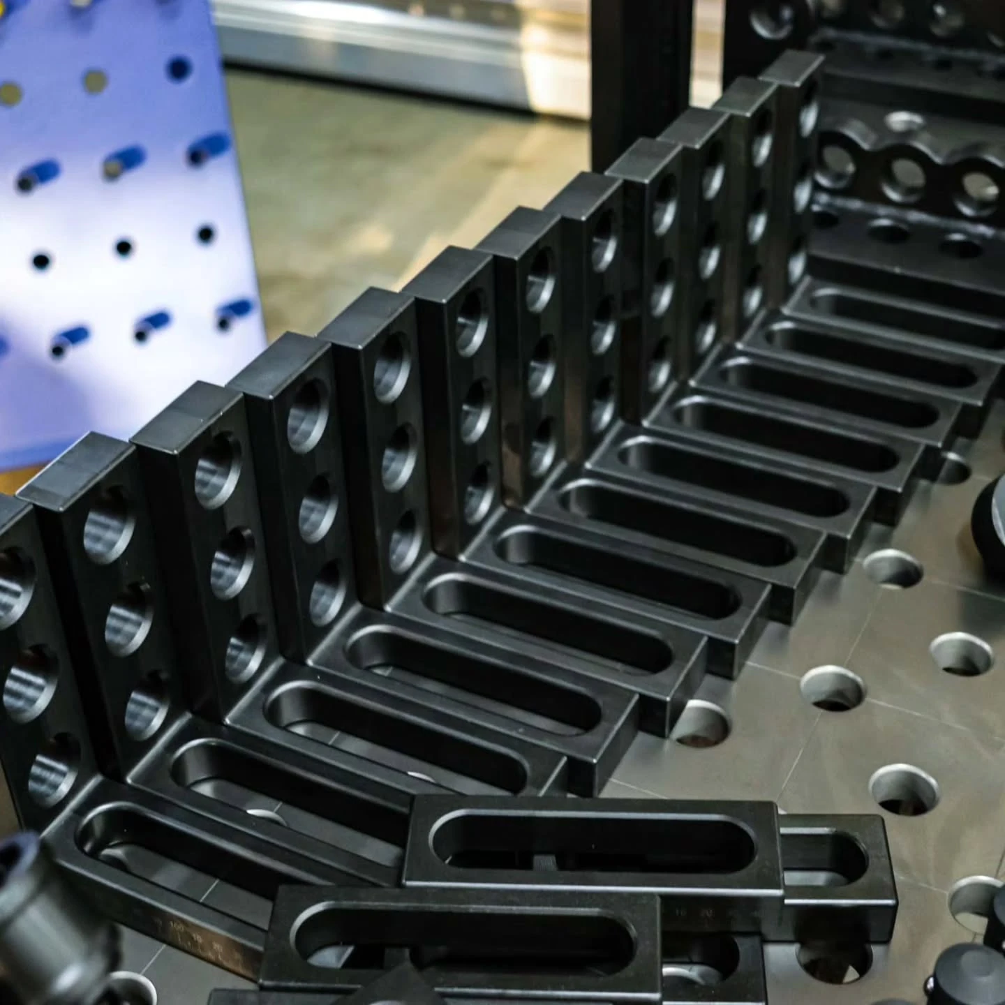 3D welding table (1)(2).webp